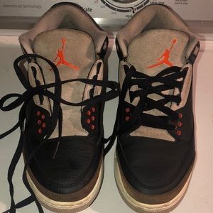 Jordan 3s need some TLC
